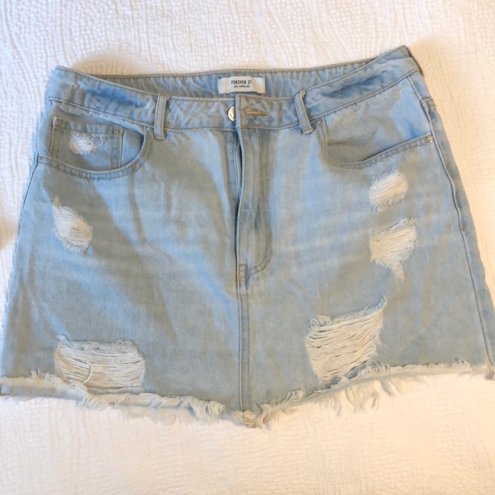 Light wash mini skirt